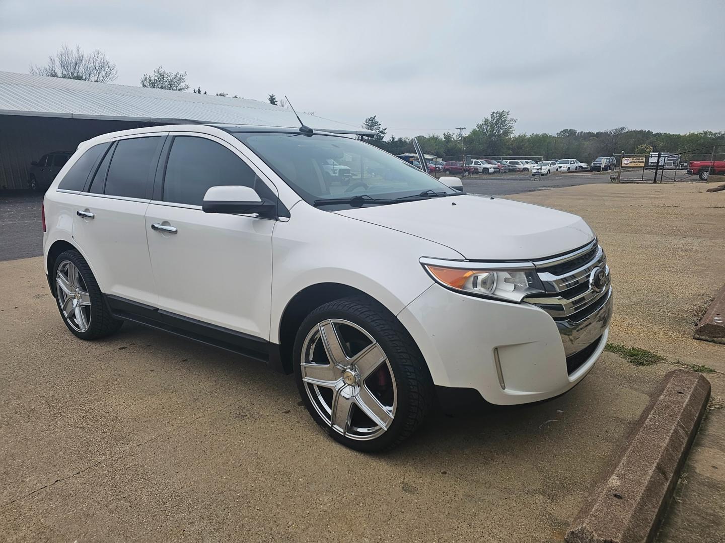 2013 WHITE Ford Edge Limited FWD (2FMDK3K98DB) with an 2.0L L4 DOHC 16V engine, 6-Speed Automatic transmission, located at 533 S Seven Points BLVD, Seven Points, TX, 75143, (430) 255-4030, 32.313999, -96.209351 - Photo#1